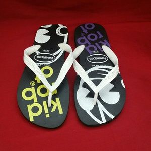 Havaianas- Flip Flops Size 7/8